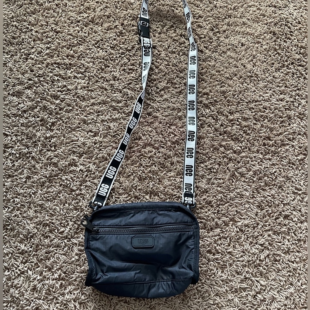 UGG SHOULDER BAG